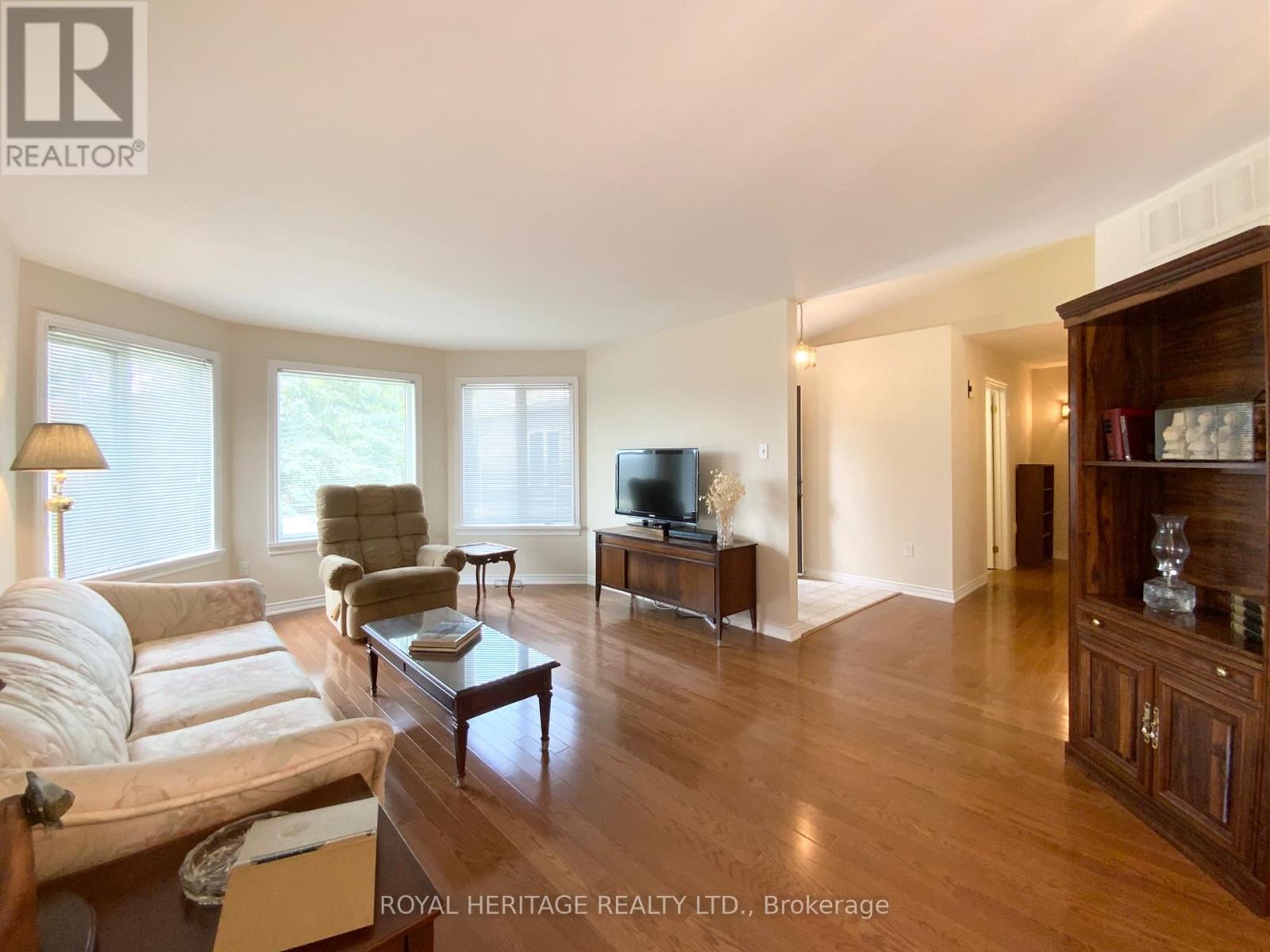 25 HILLVIEW DRIVE - Image 15