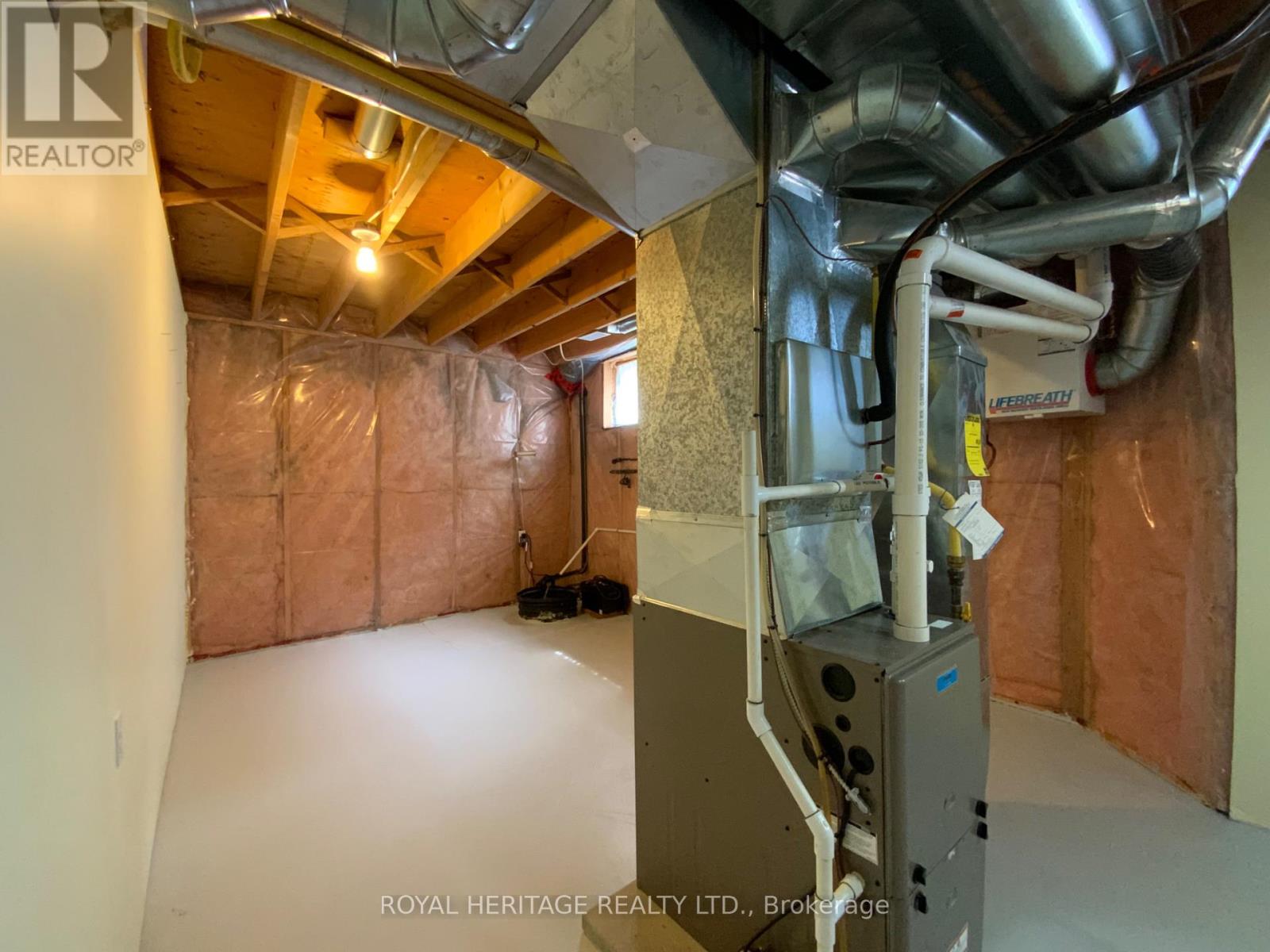 25 HILLVIEW DRIVE - Image 25
