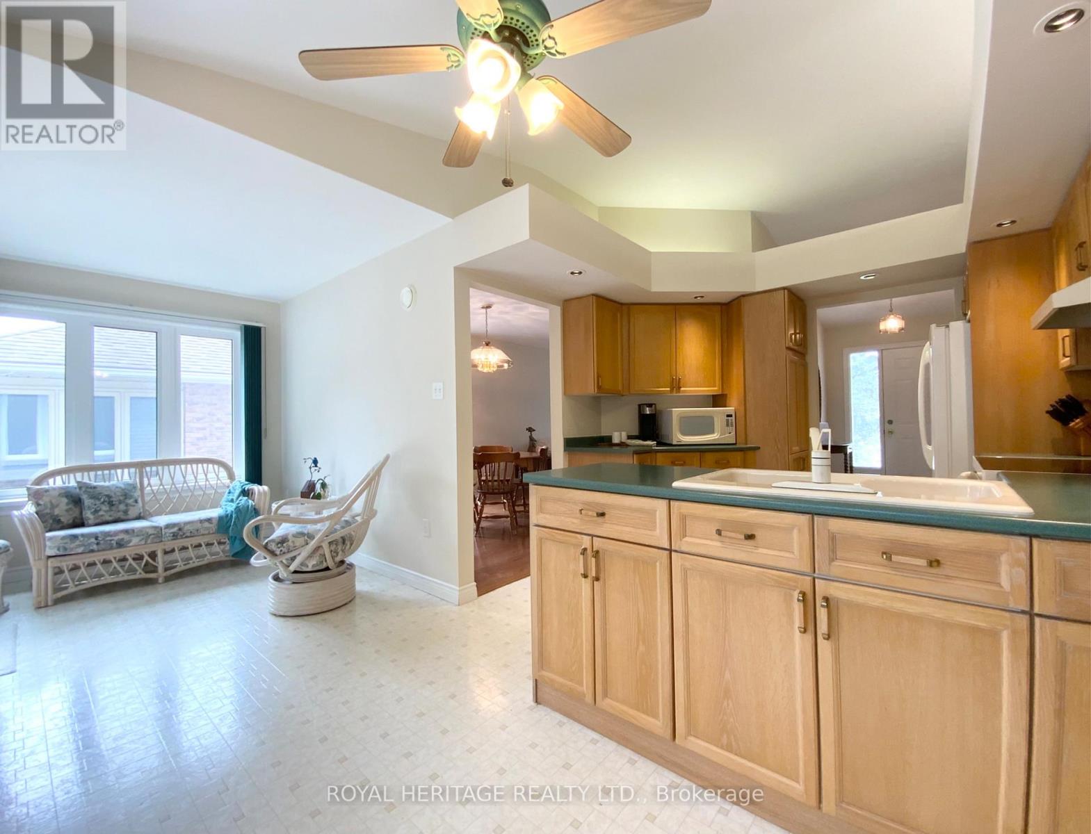 25 HILLVIEW DRIVE - Image 9