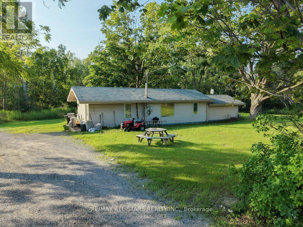 6059 6TH CONCESSION - 4