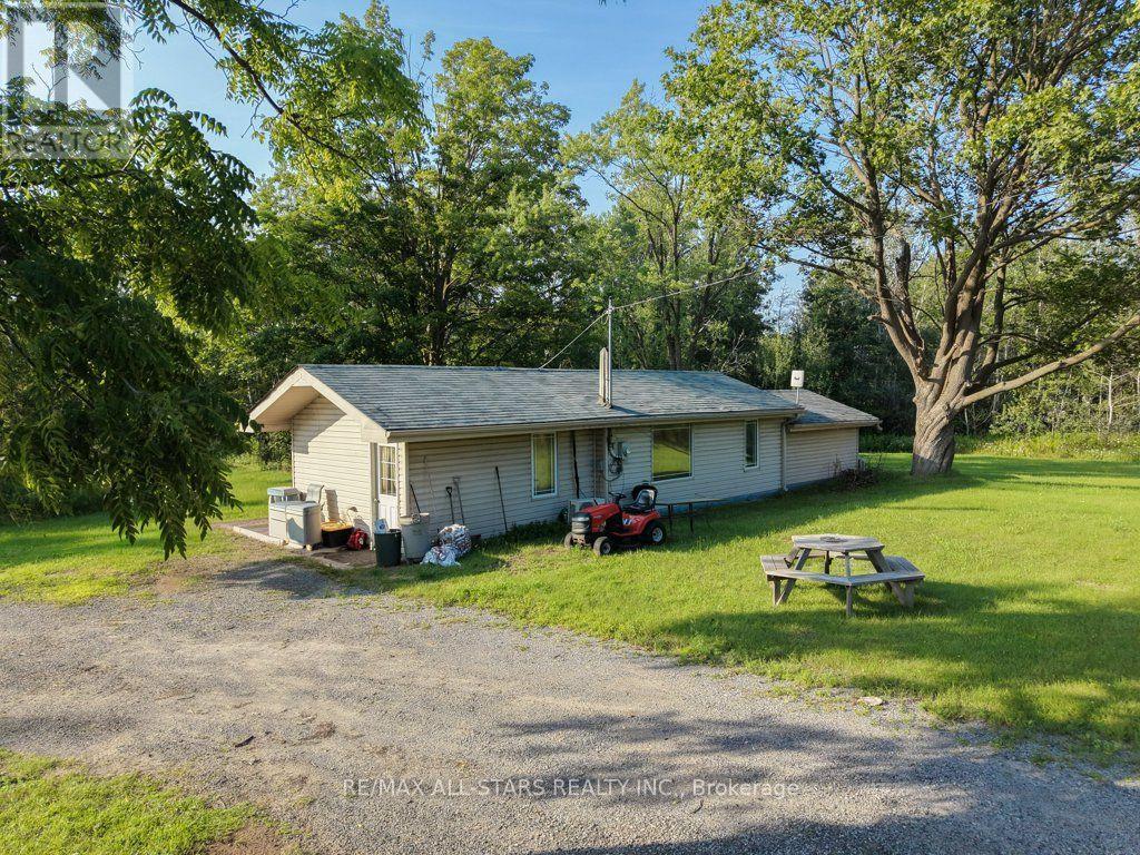 6059 6TH CONCESSION - 5