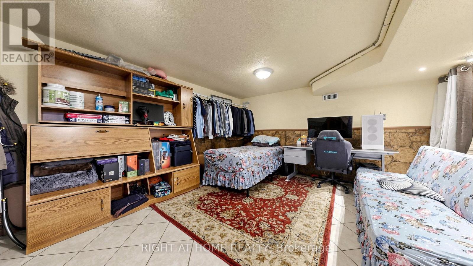 22 BRIGHAM COURT - 28