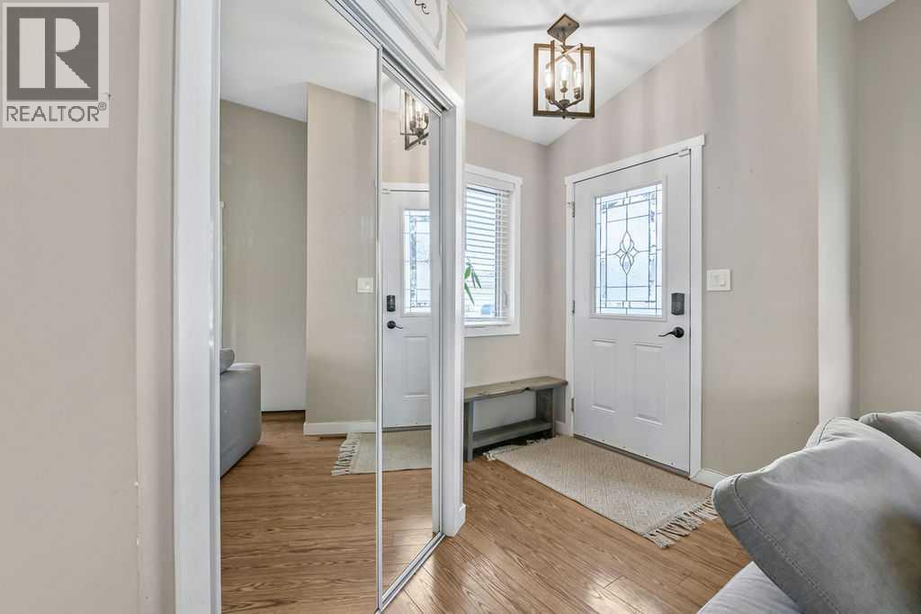 1001 17 Street SE, High River — photo 3