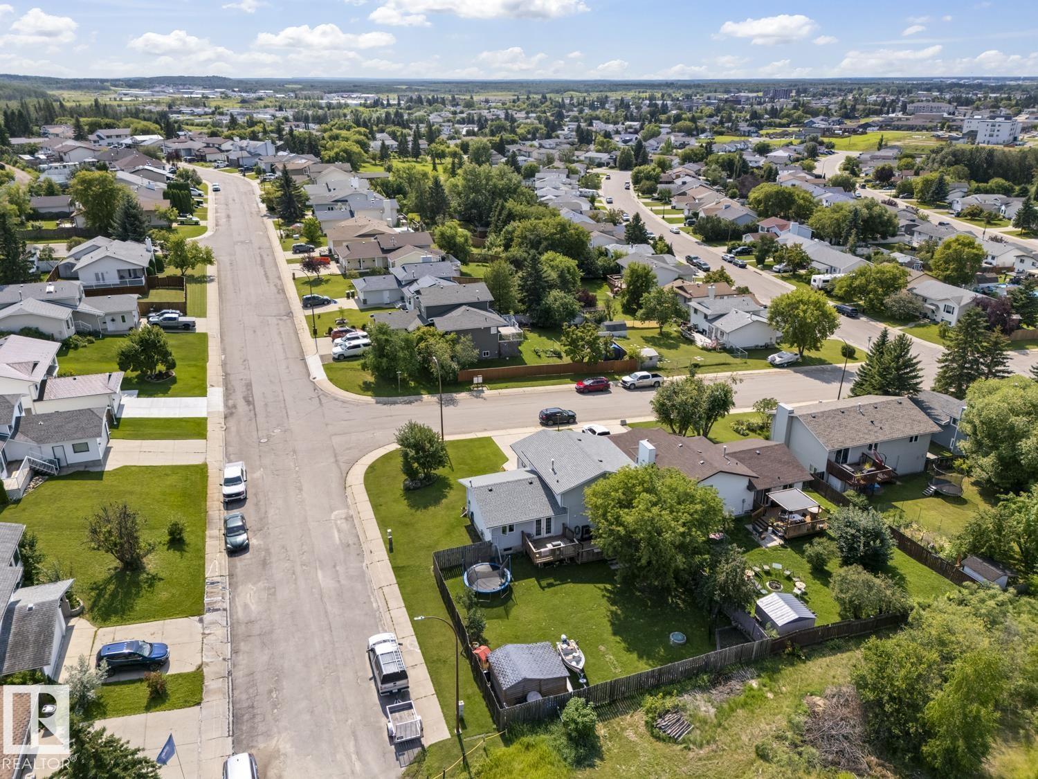 4102 54 AV - Image 37