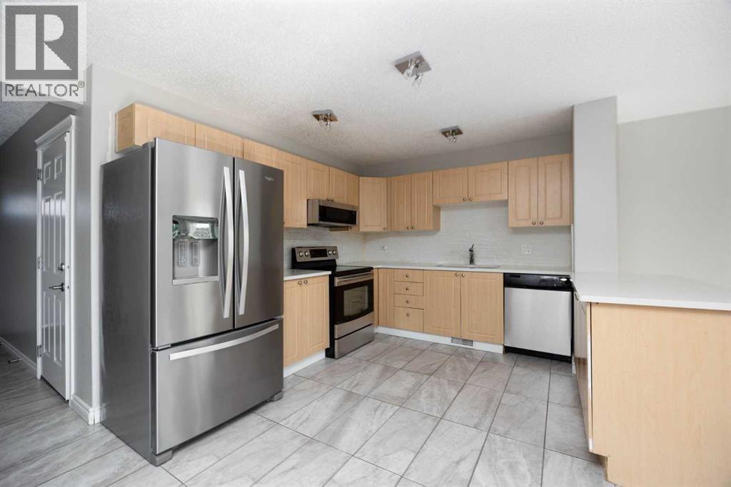 136 Kodiak Crescent - Image 5