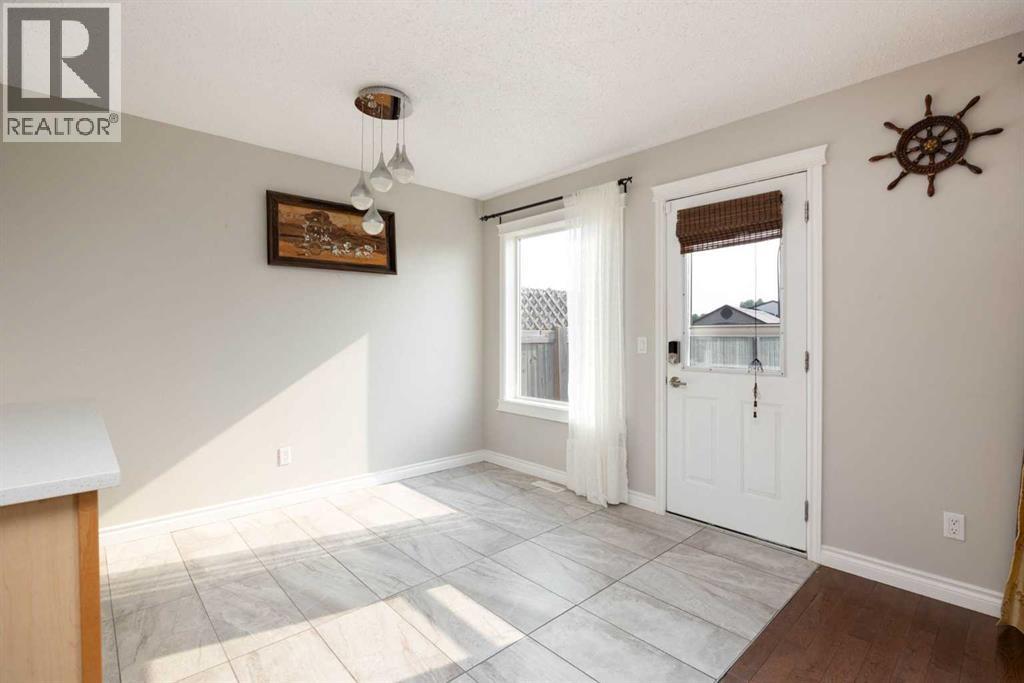 136 Kodiak Crescent - Image 11