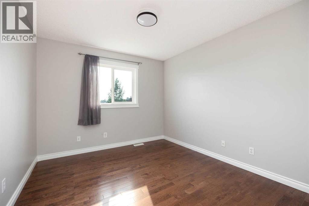 136 Kodiak Crescent - Image 14