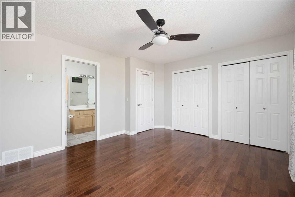 136 Kodiak Crescent - Image 18