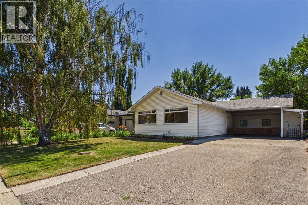 83 Westover Drive SW - 2