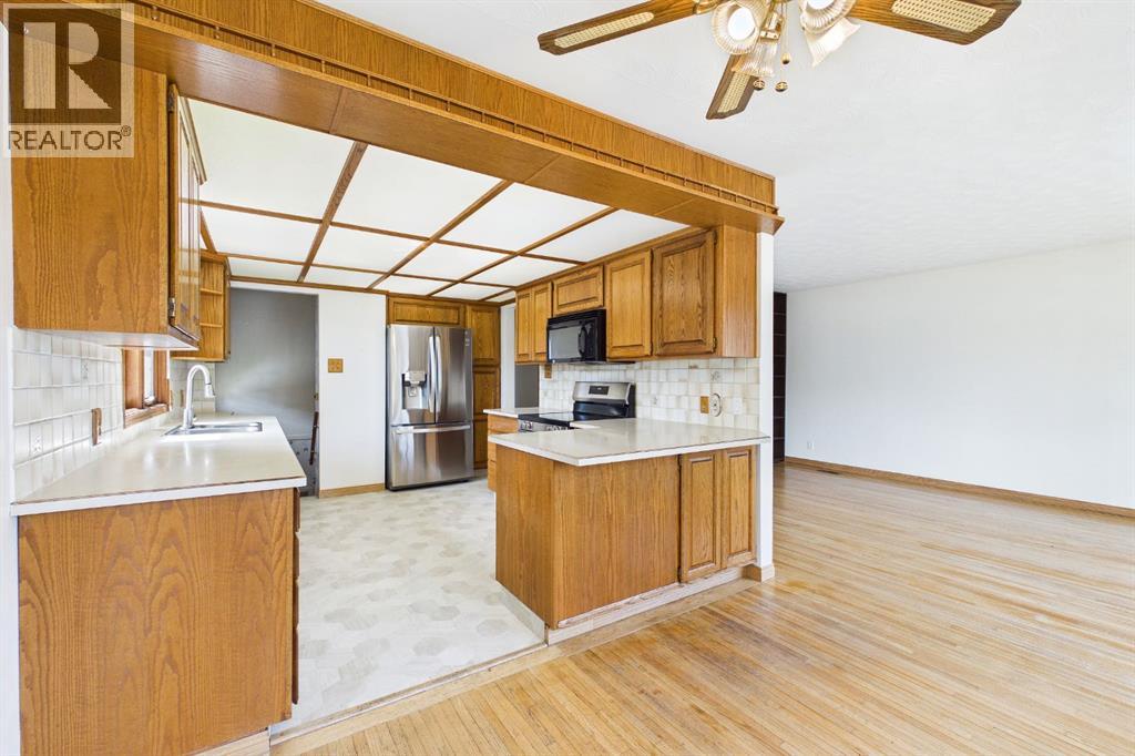 83 Westover Drive SW - Image 10
