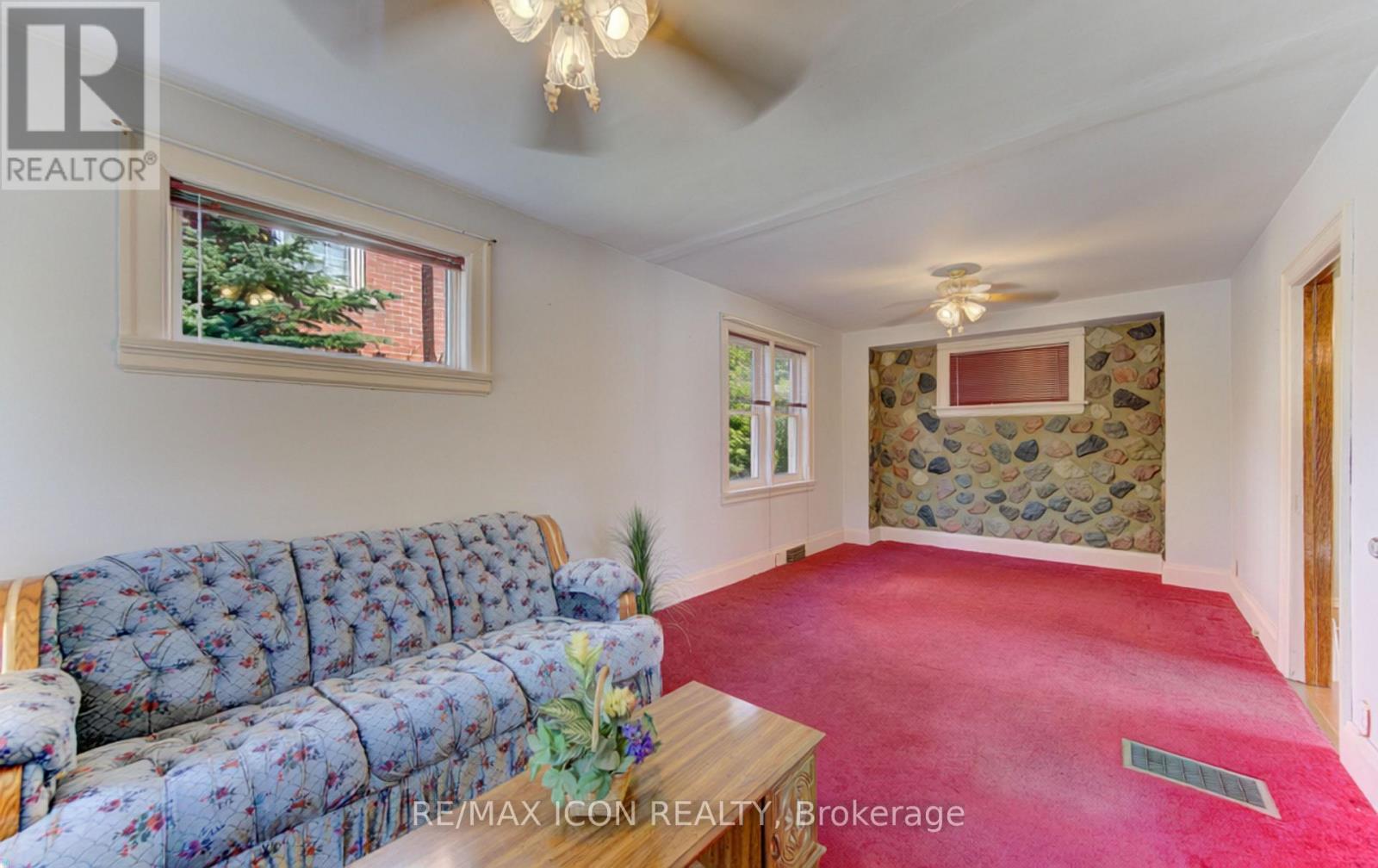 224 WEBER STREET E - Image 12