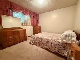 568 Queen Street W, Virden, MB R0M2C0 Photo 23