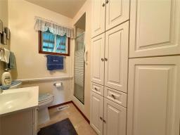 568 Queen Street W, Virden, MB R0M2C0 Photo 22
