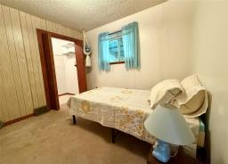 568 Queen Street W, Virden, MB R0M2C0 Photo 21