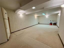 568 Queen Street W, Virden, MB R0M2C0 Photo 29