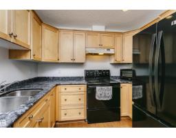 #106 12110 106 Av Nw, Edmonton, AB T5N4R9 Photo 10