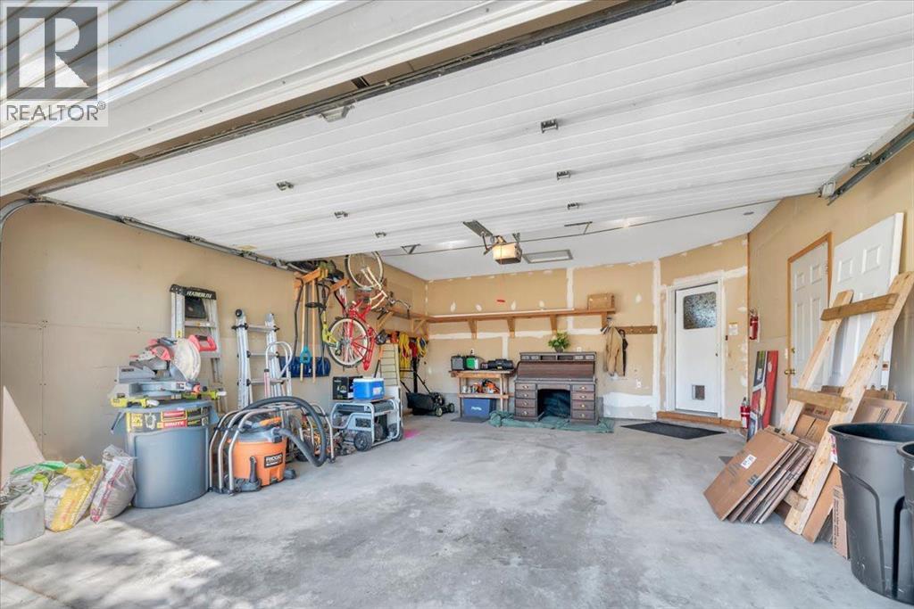 418 1 Avenue NW - 24