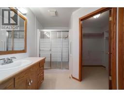 3806 50 Street, Camrose, AB T4V4B8 Photo 23