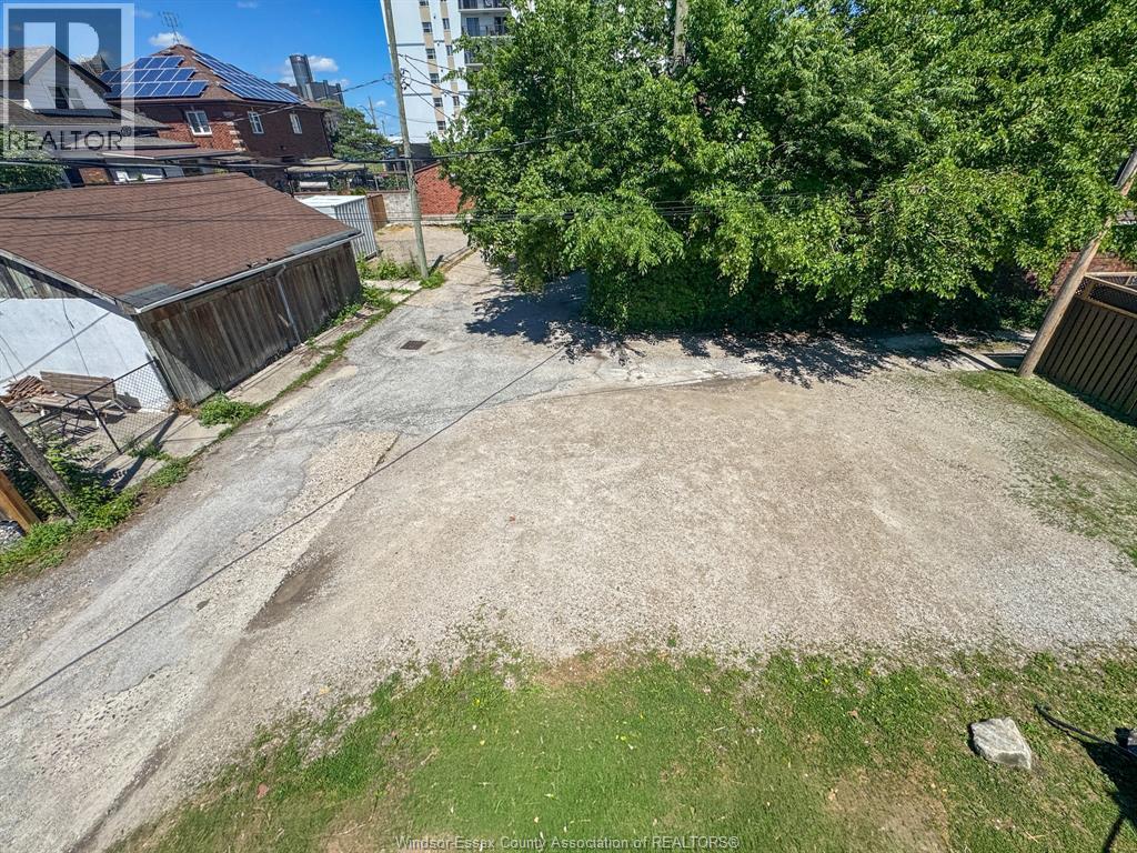 130 ELM AVENUE Unit# 126 UPPER, Windsor — photo 3