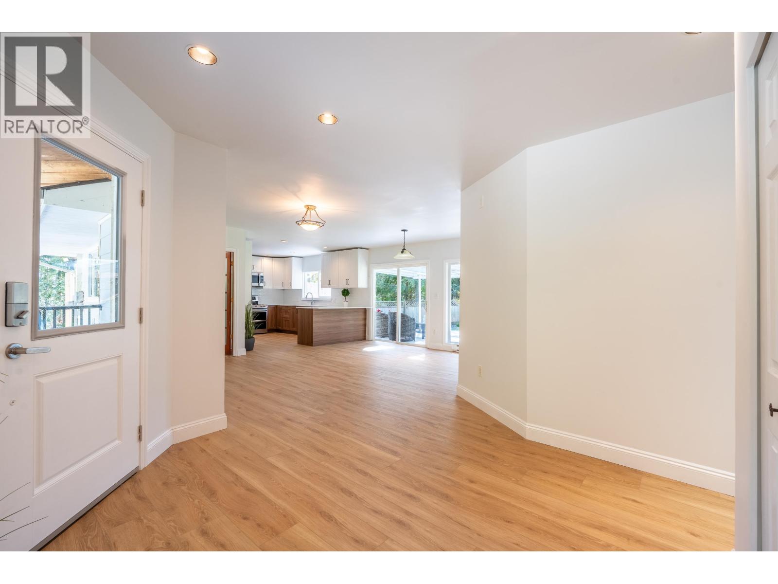 1565 JACK ROAD, Sechelt