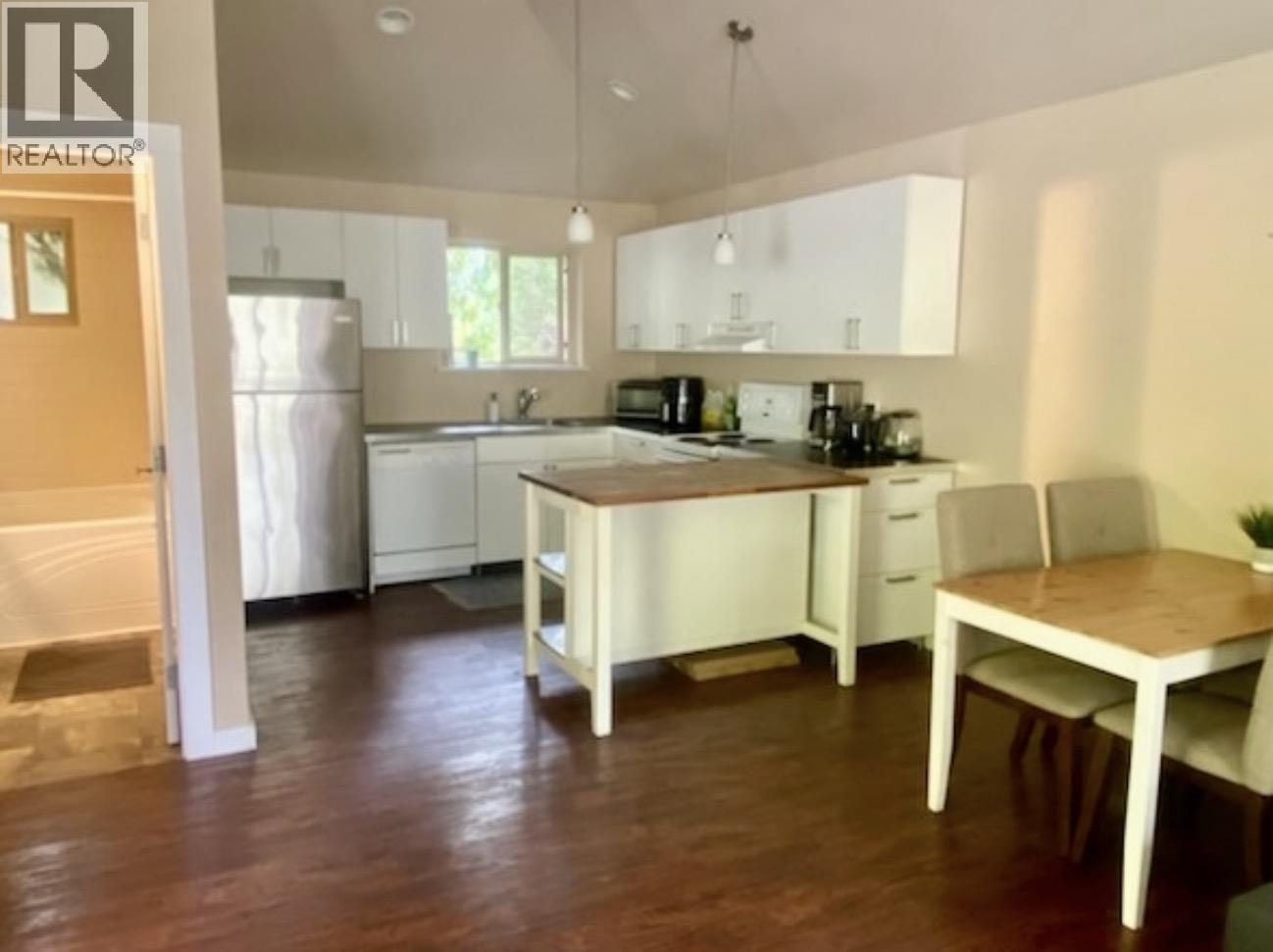1565 JACK ROAD, Sechelt