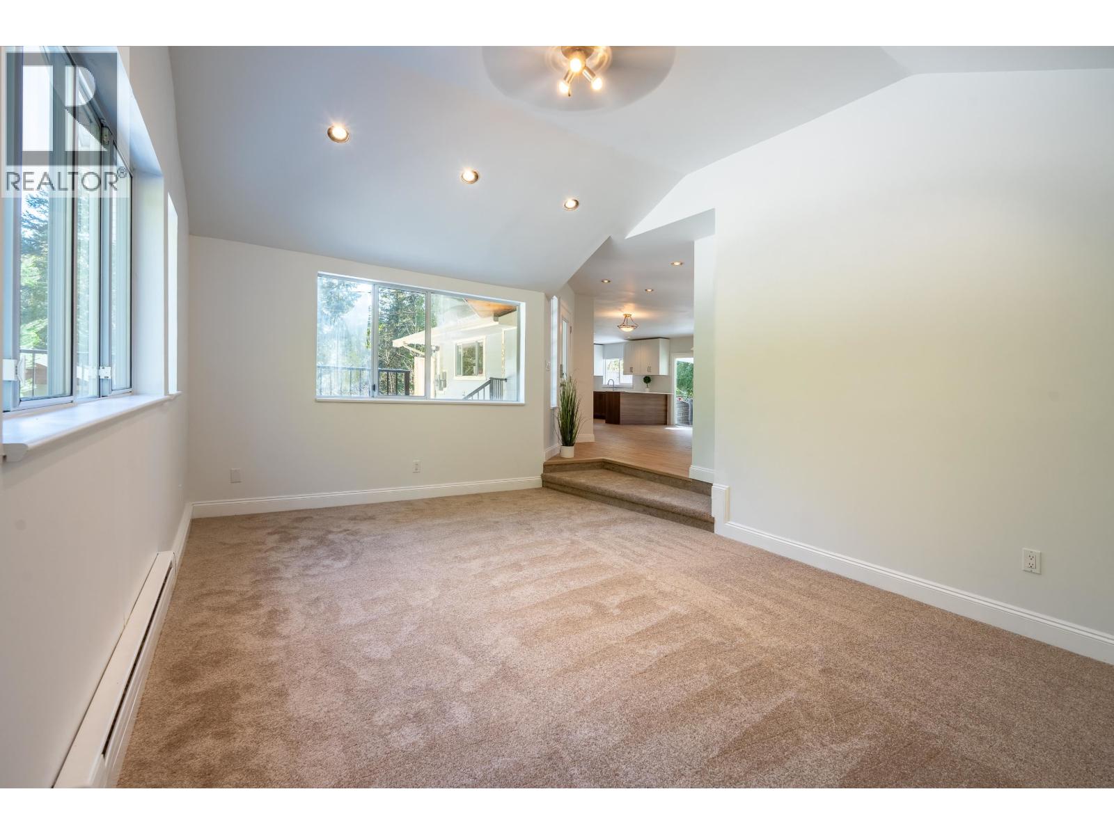 1565 JACK ROAD, Sechelt