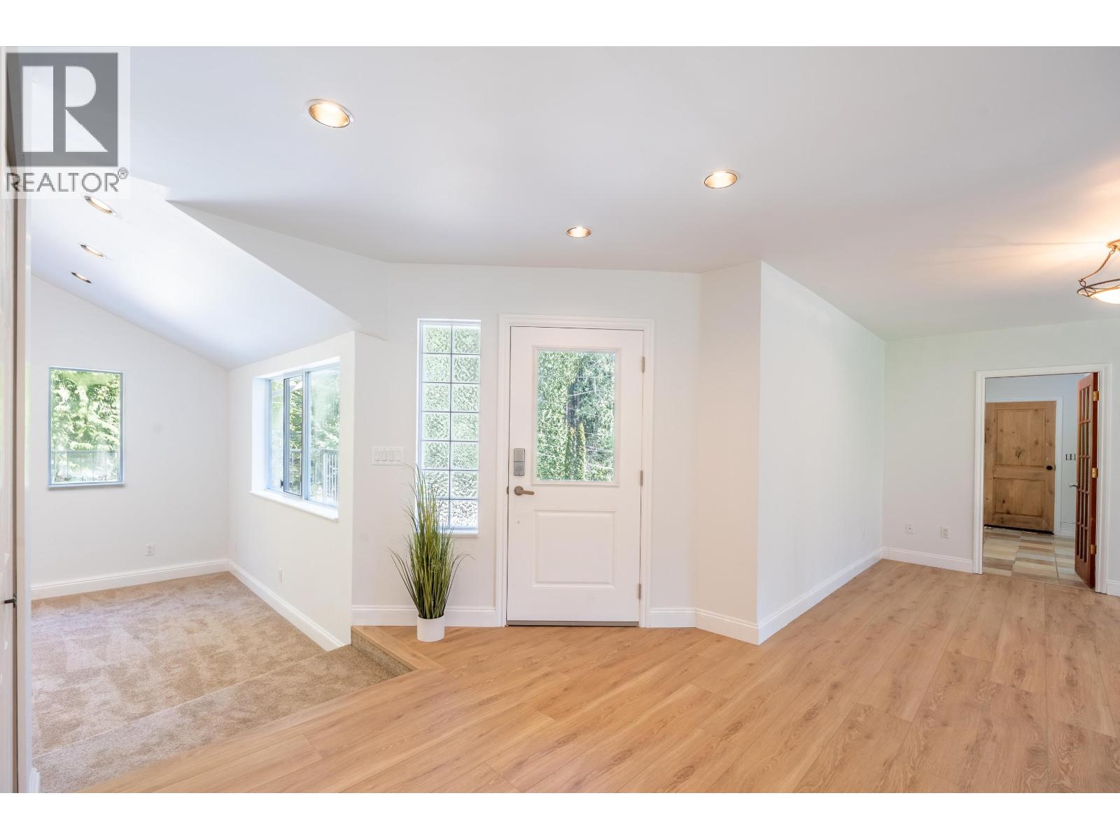 1565 JACK ROAD, Sechelt