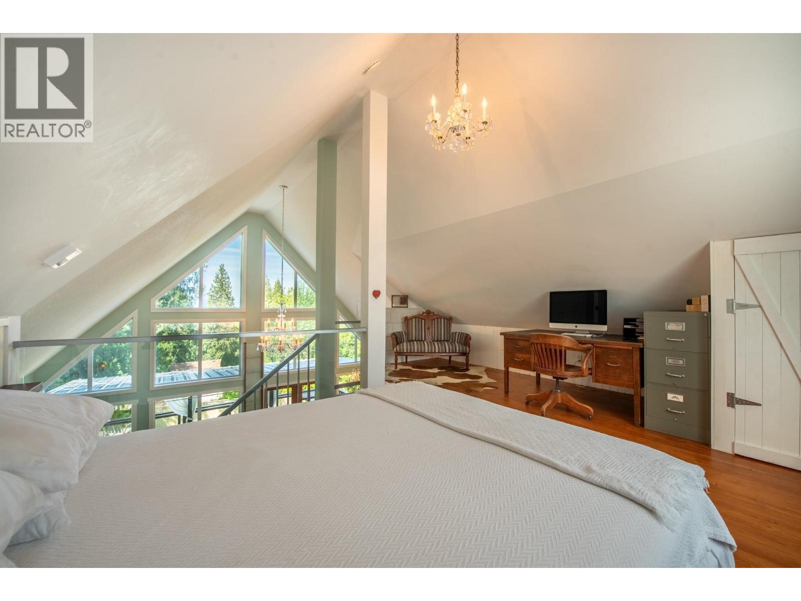 4981 GEER ROAD, Sechelt