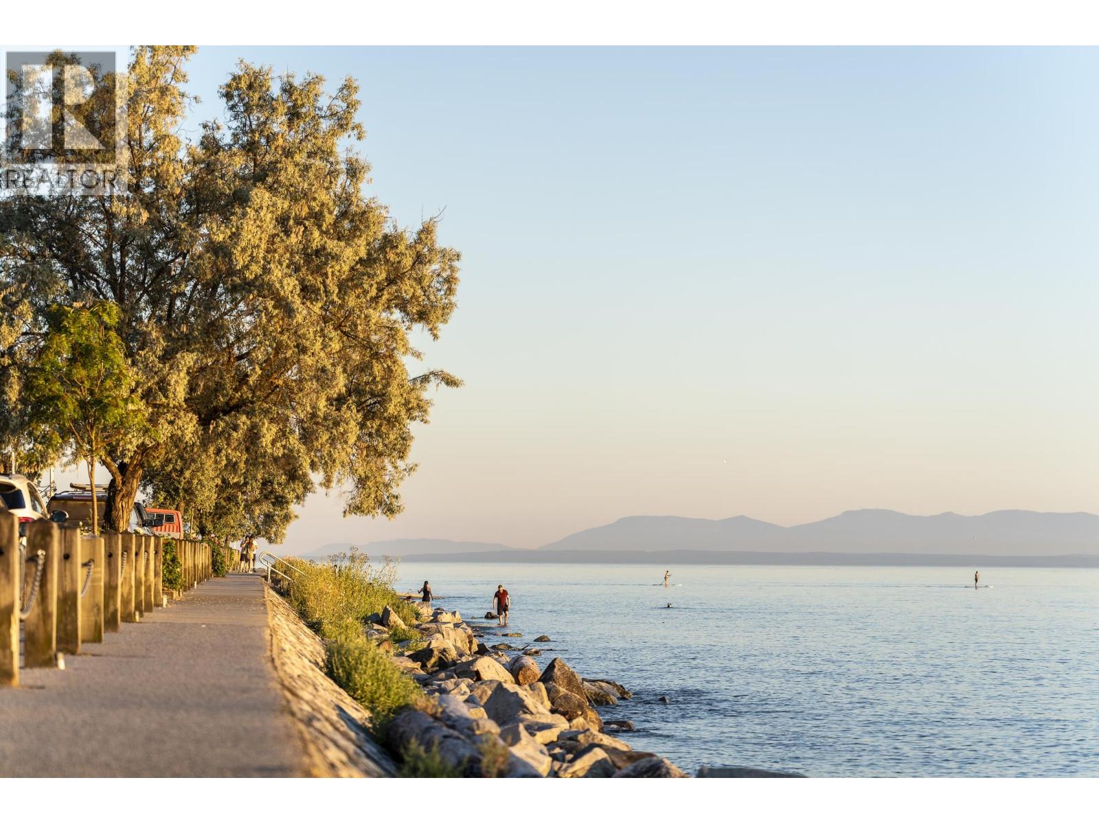 4981 GEER ROAD, Sechelt
