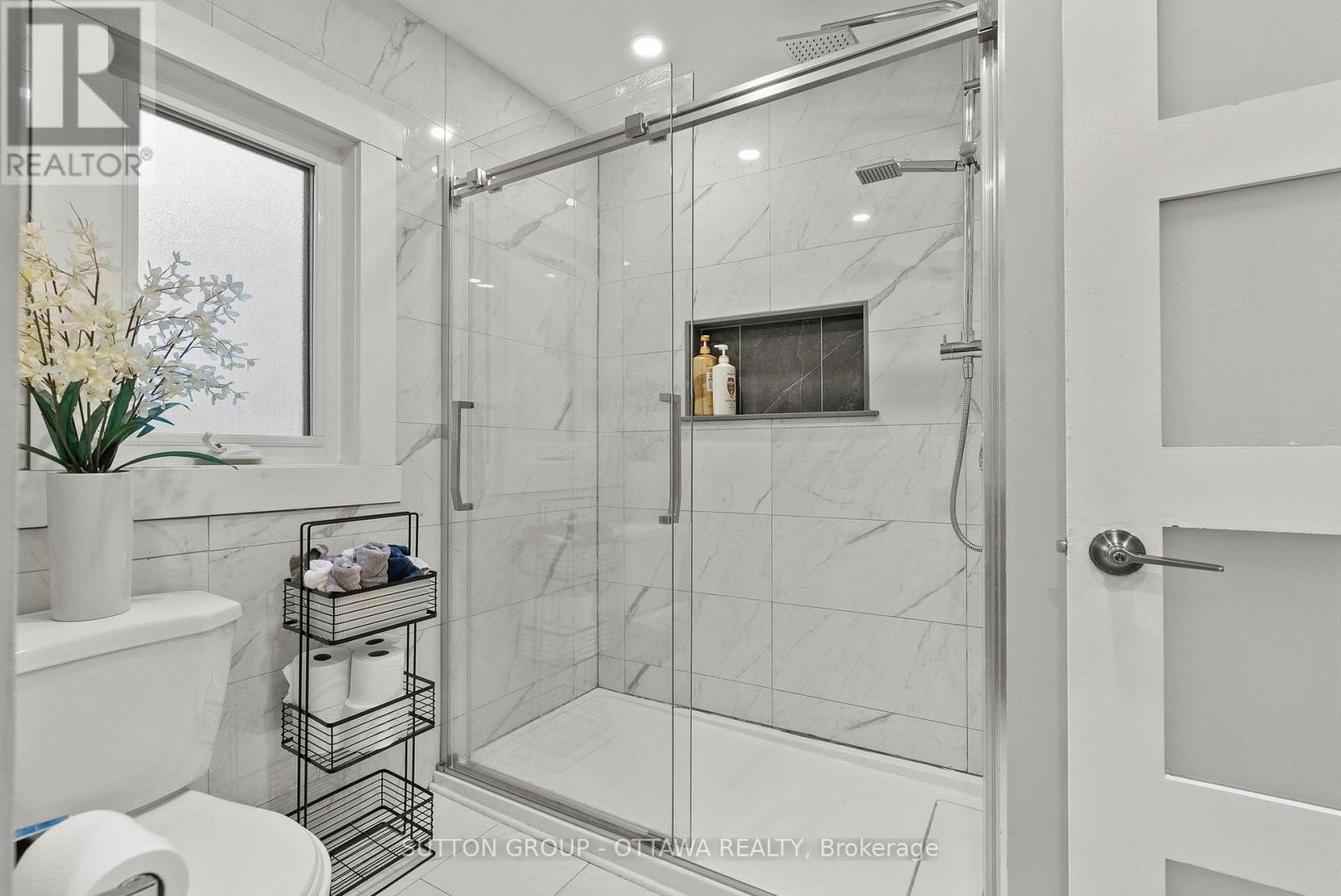 409 BLAKE BOULEVARD - 20