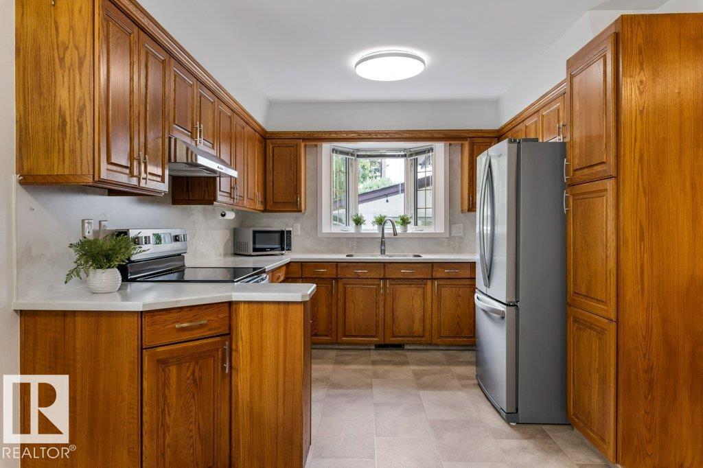 11217 38 ST NW - 10