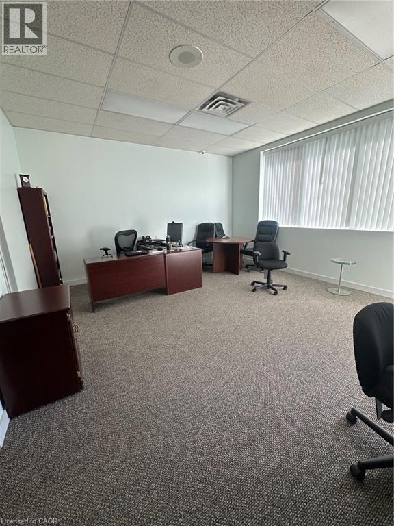 160 FROBISHER Drive Unit# 2, Waterloo — photo 3