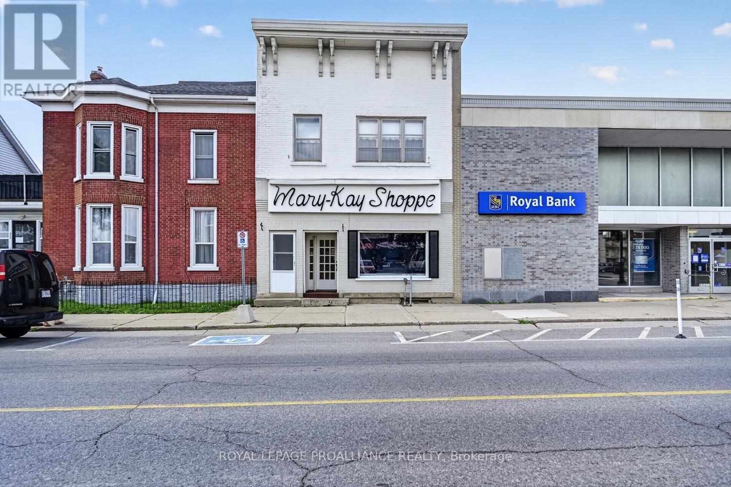 314-316 KING STREET W