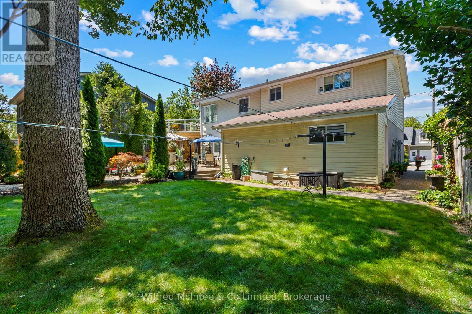 298 ALBERT STREET S - 2
