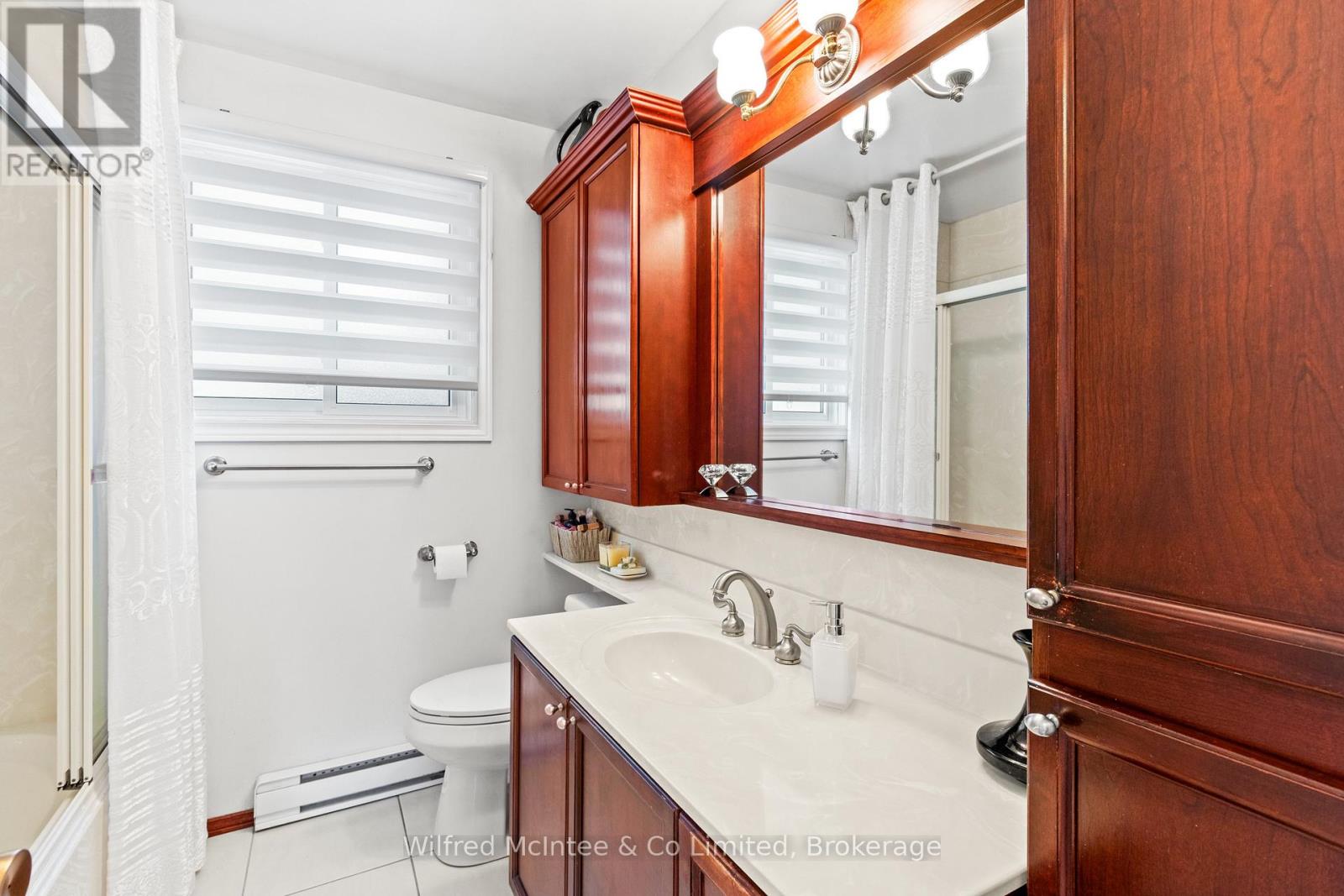 298 ALBERT STREET S - 25