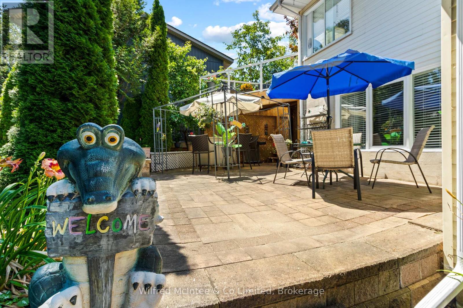 298 ALBERT STREET S - 38