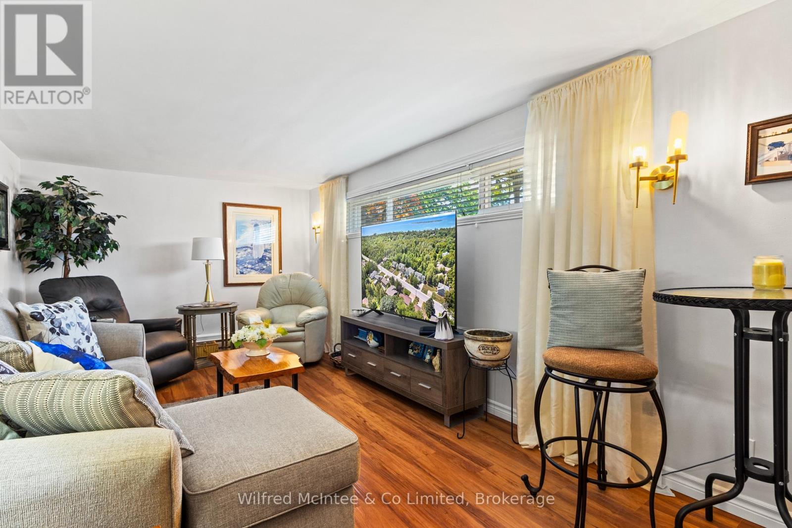 298 ALBERT STREET S - 50