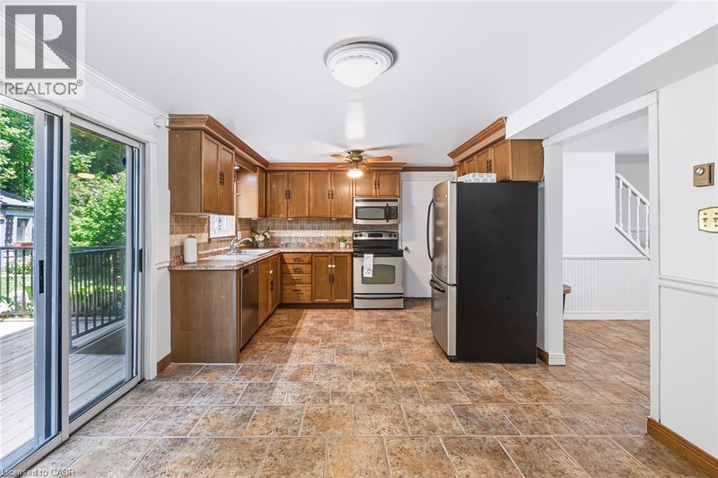 34 PEACHTREE Crescent - 13