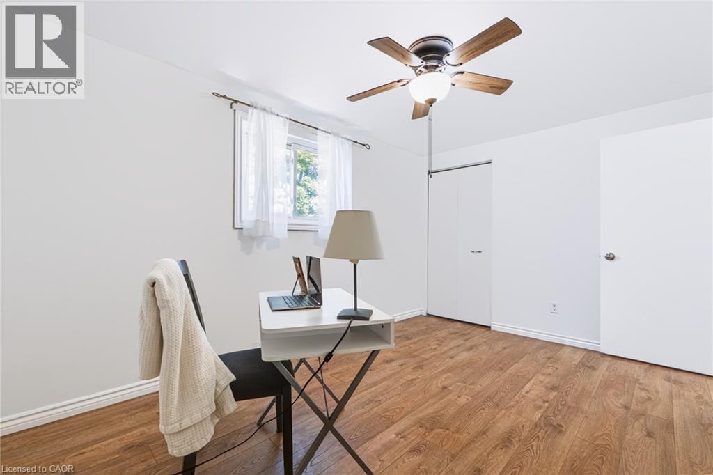 34 PEACHTREE Crescent - 23