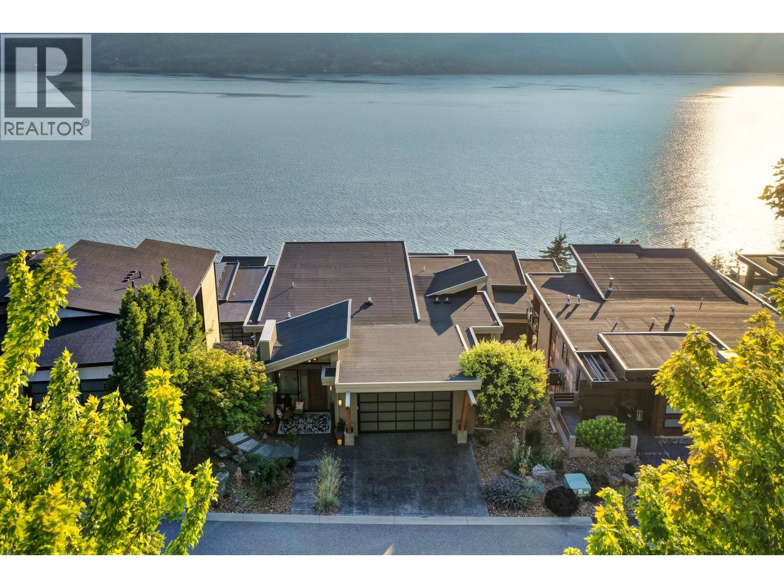 1766 Opal Peak Place, Lake Country