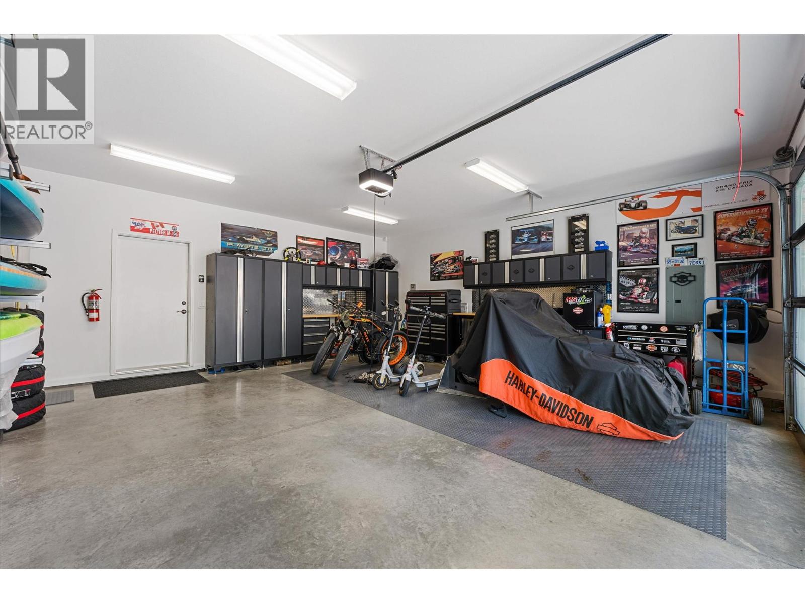 1766 Opal Peak Place, Lake Country