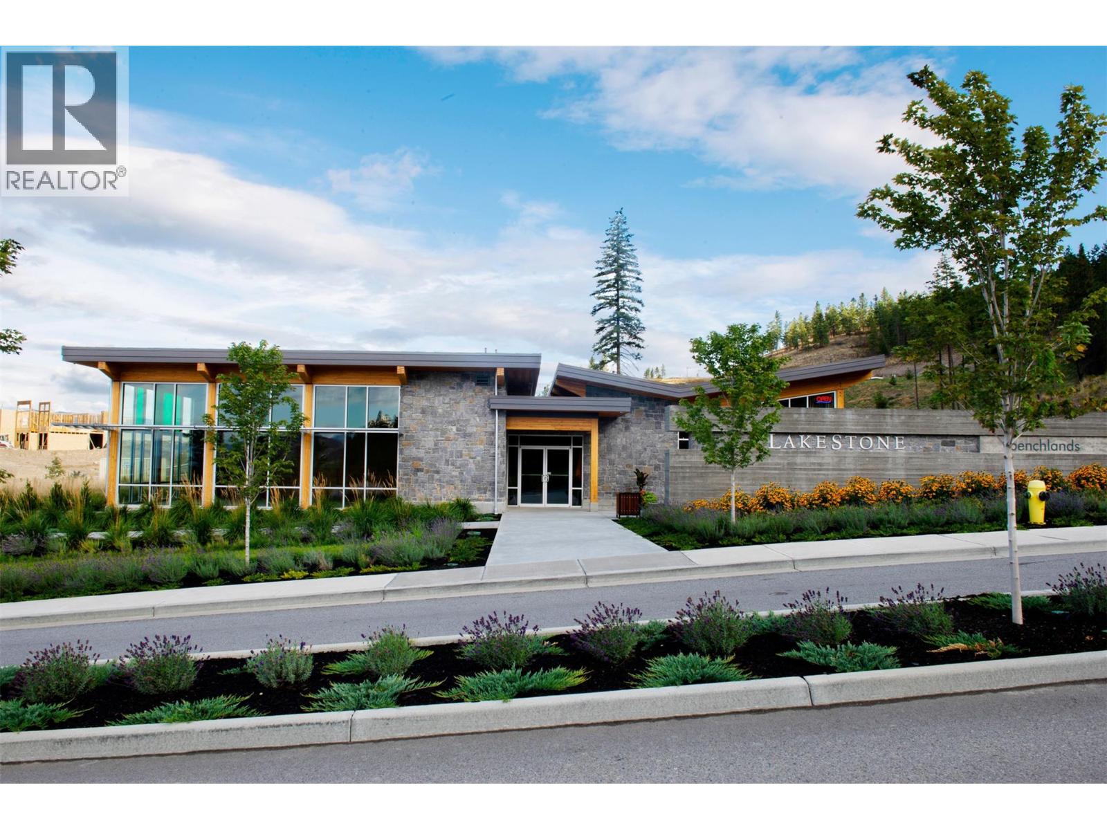 1766 Opal Peak Place, Lake Country
