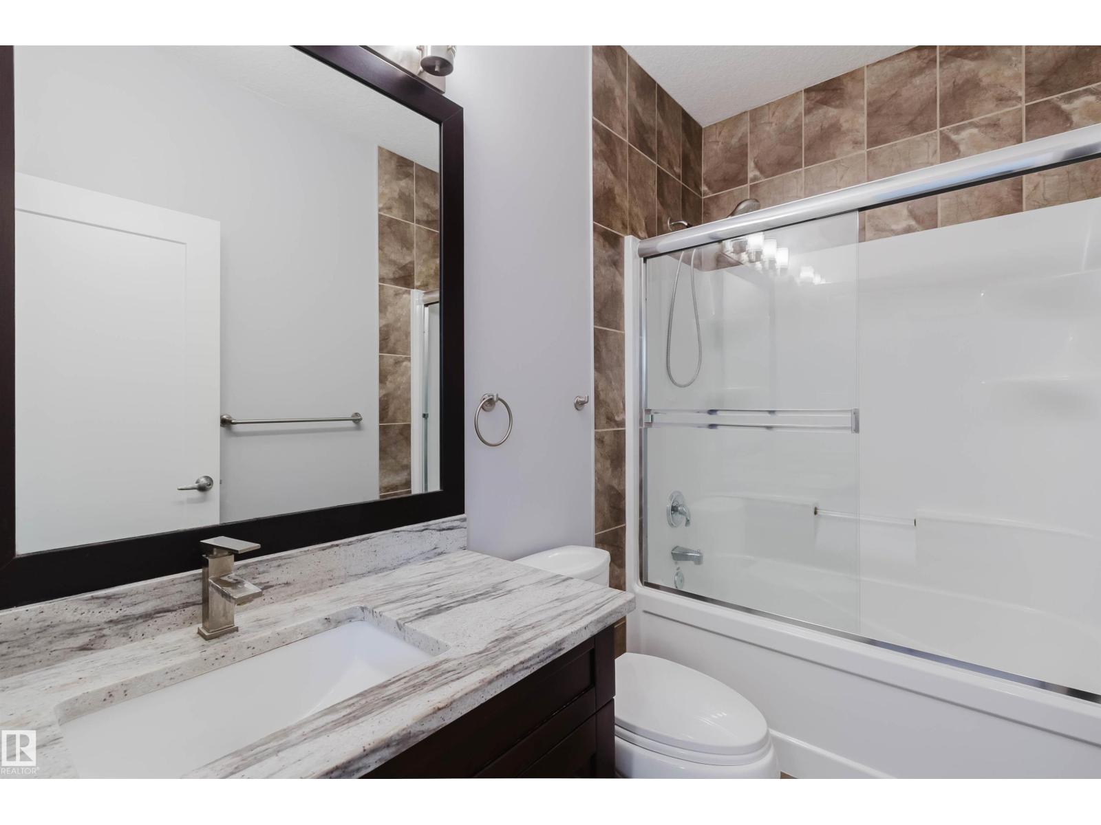 10626 81 AV NW - 19