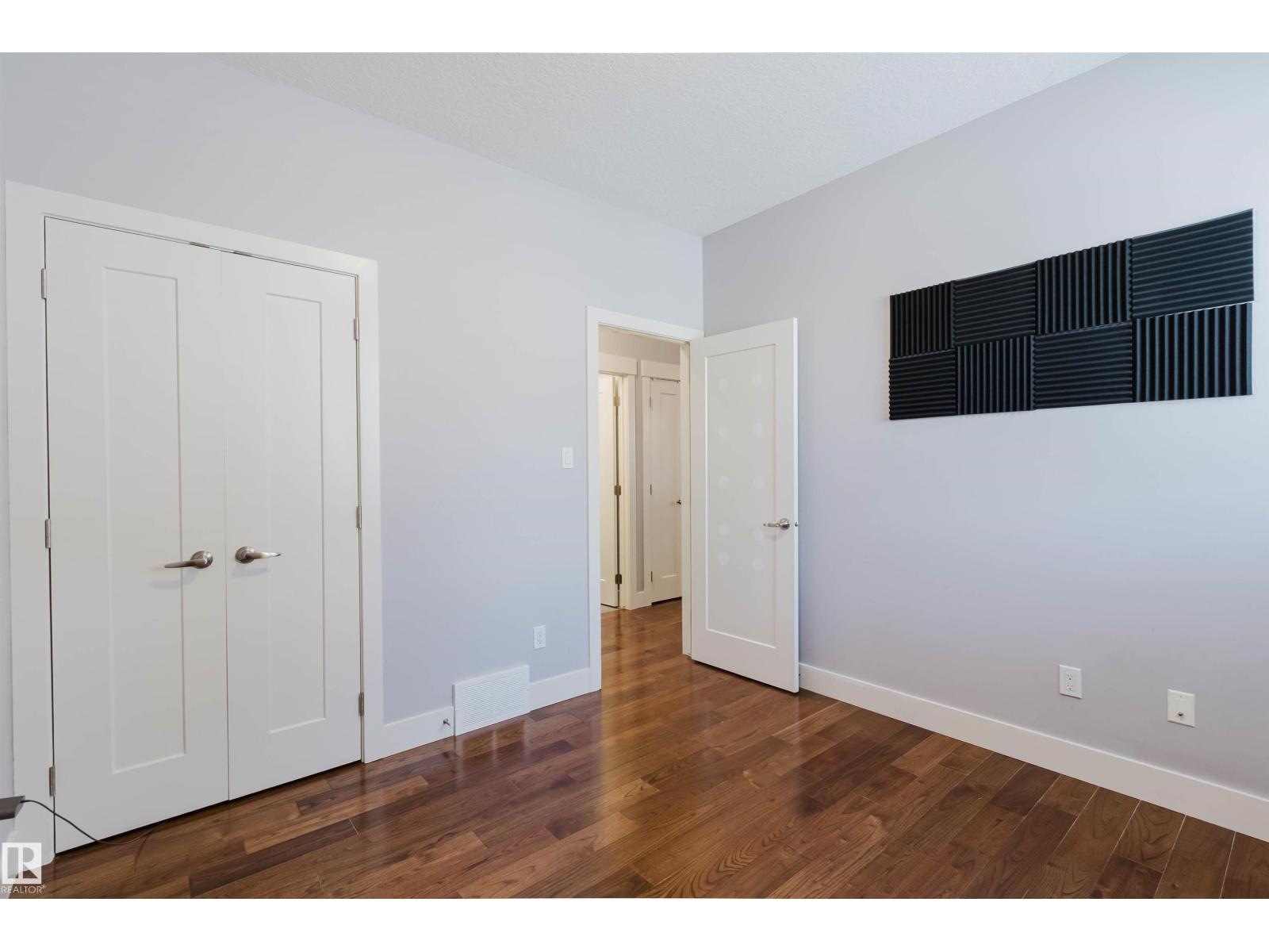 10626 81 AV NW - 13