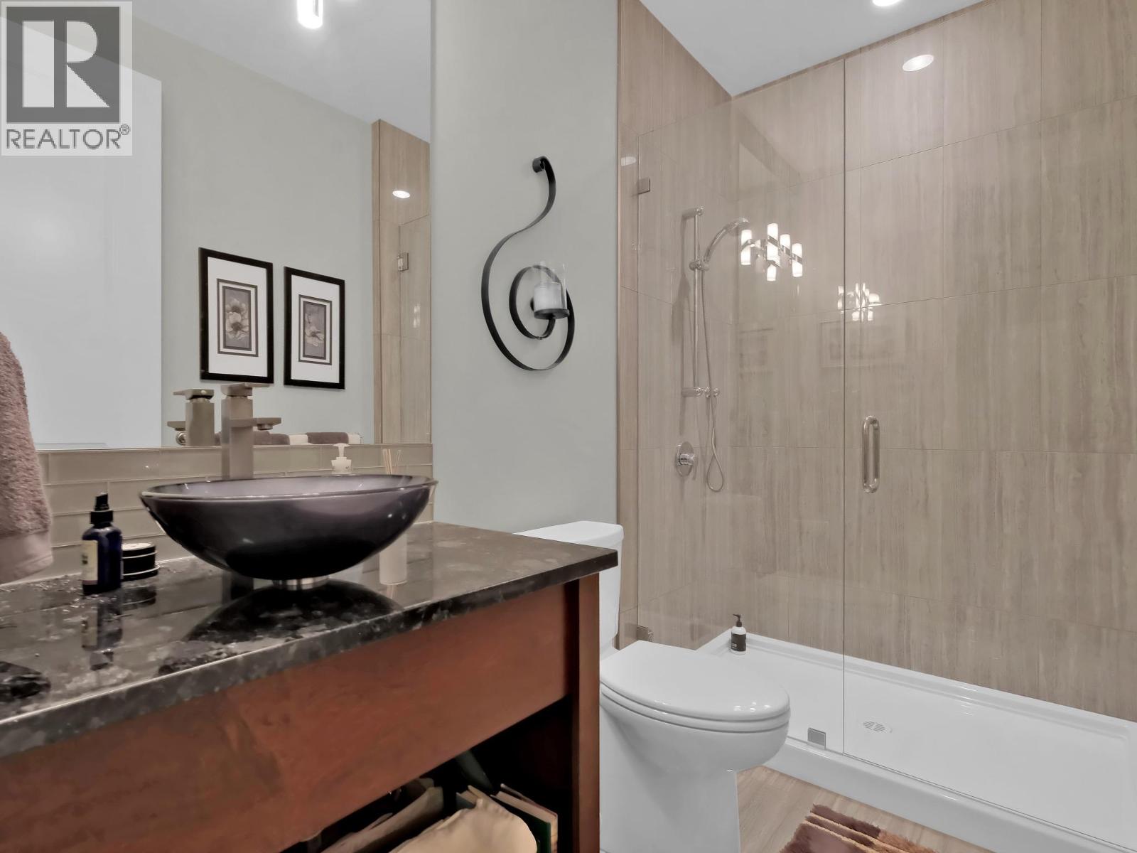 18451 Crystal Waters Road Unit# 16, Lake Country