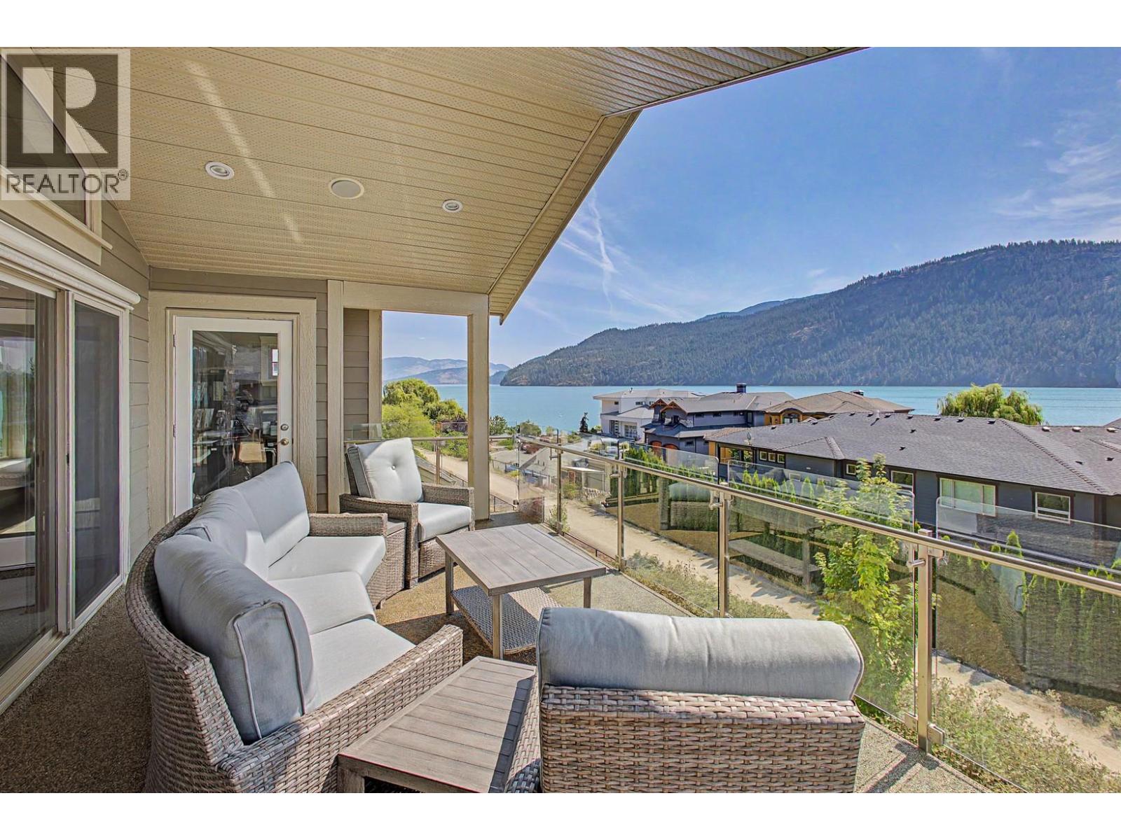 18451 Crystal Waters Road Unit# 16, Lake Country