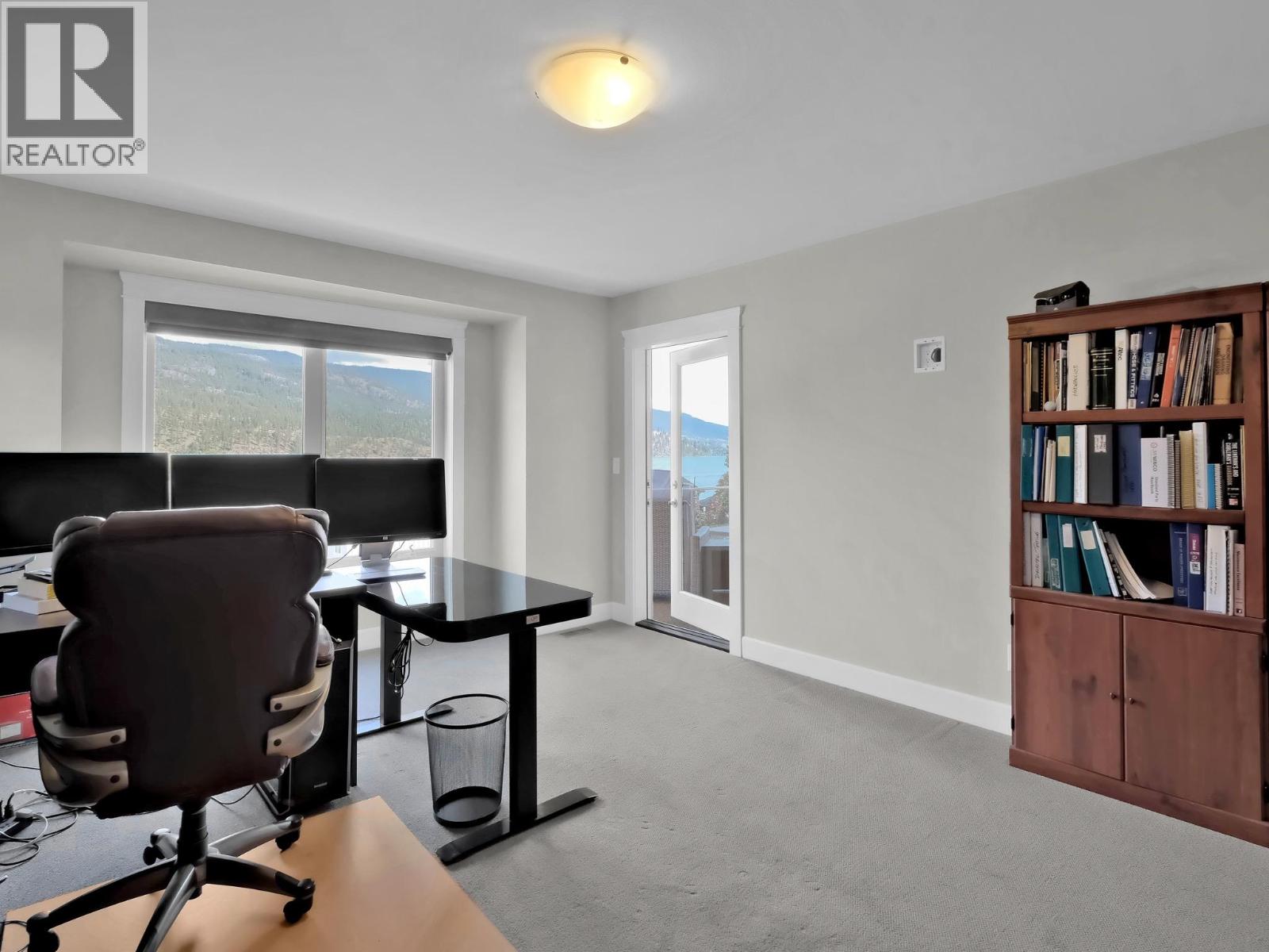 18451 Crystal Waters Road Unit# 16, Lake Country