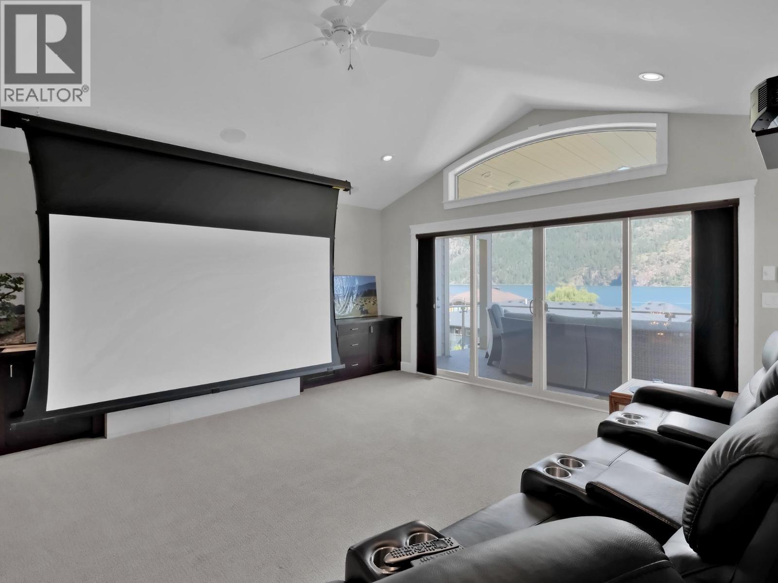 18451 Crystal Waters Road Unit# 16, Lake Country