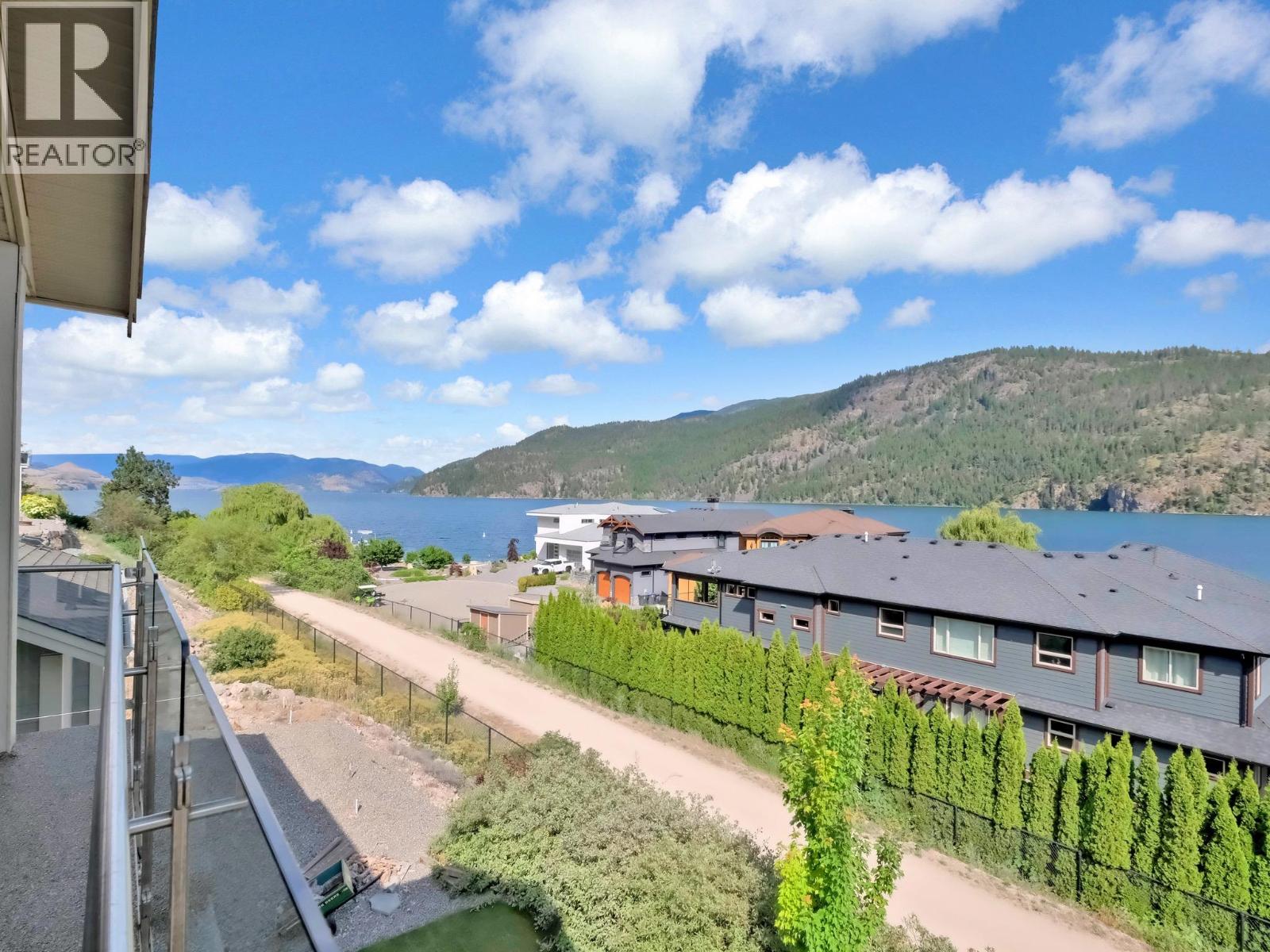18451 Crystal Waters Road Unit# 16, Lake Country