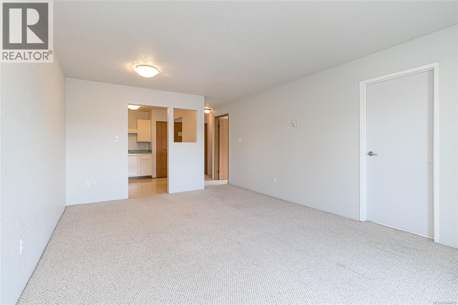 #203 3240 Glasgow Ave - 15